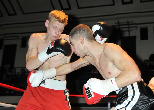 O'Meara v Thomas a Phil Sharkey photo